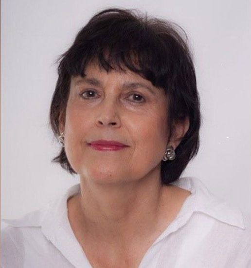 Dr Annemarie Naude